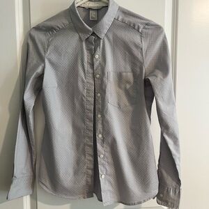 H&M Women's Gray Button-Down Shirt